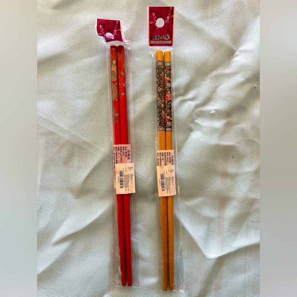 NEW Bamboo & Wood Reusable Chopsticks 2 Sets Of 2